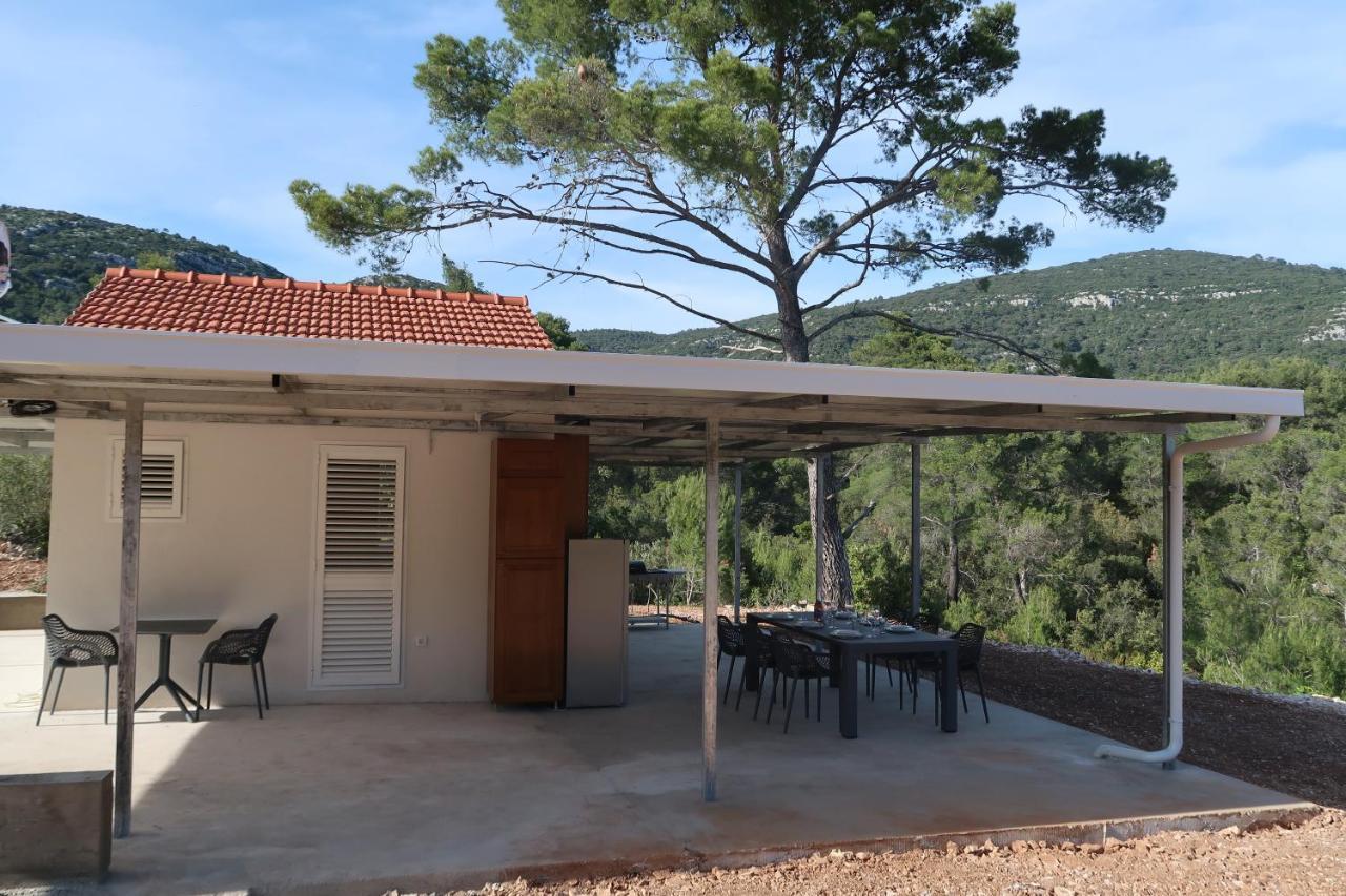 Robinson Olive Tree Huts Villa Čara Екстериор снимка